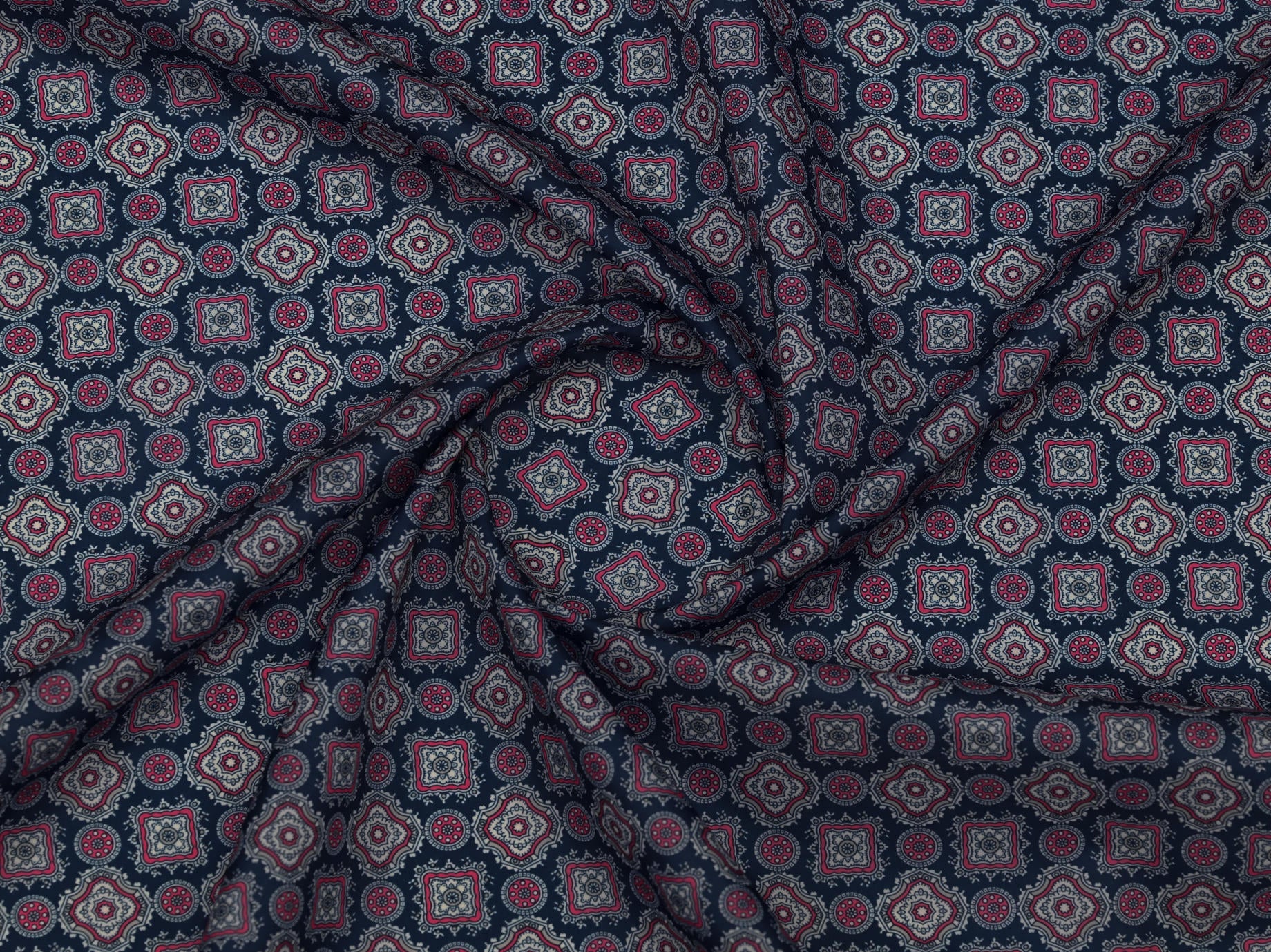 150cm Fancy Acetate Lining DR2660-3