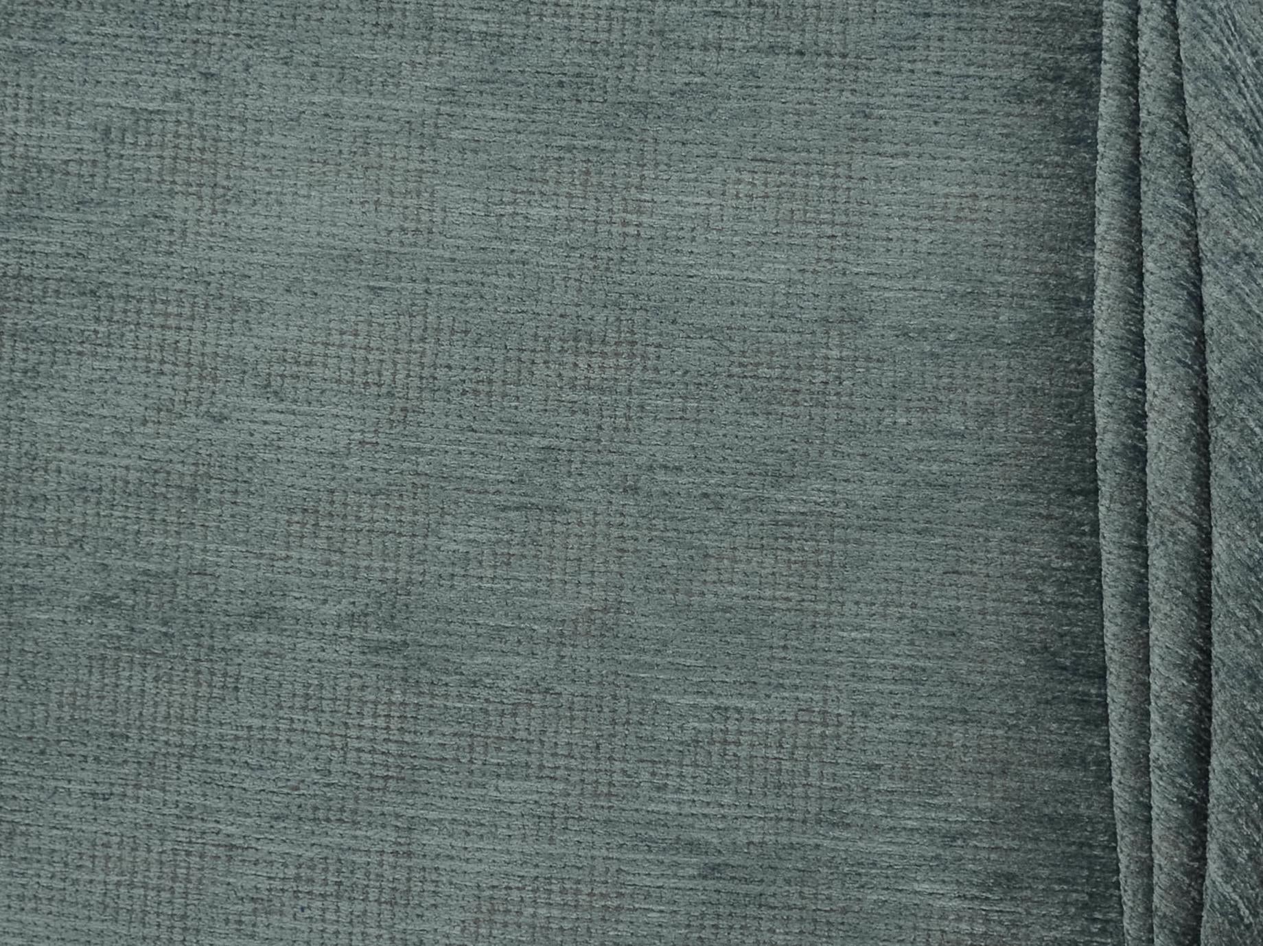 145cm Winters Solace Collection UP579-3