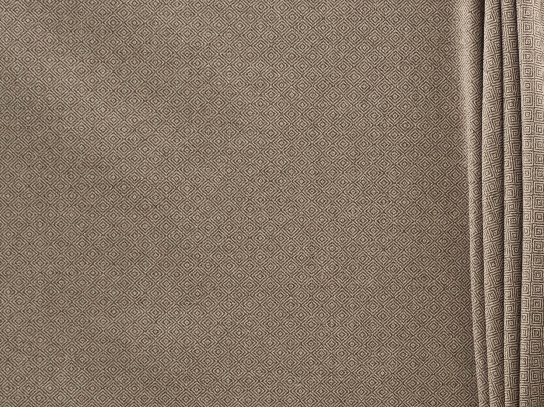 142cm The Curated Diamond Upholstery UP669-2