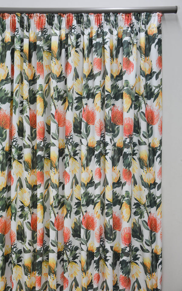 260X220cm La Collection De Fleurs Eyelet Lined Curtain